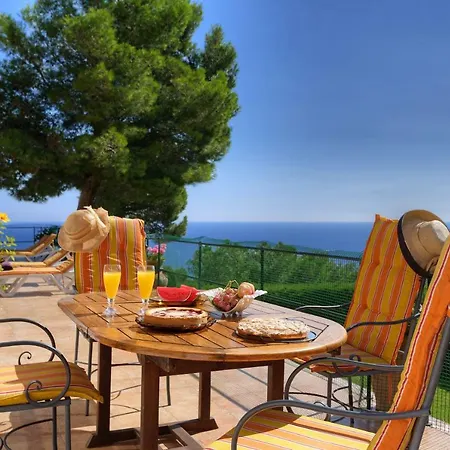 Holiday home Patio De Gatos *
